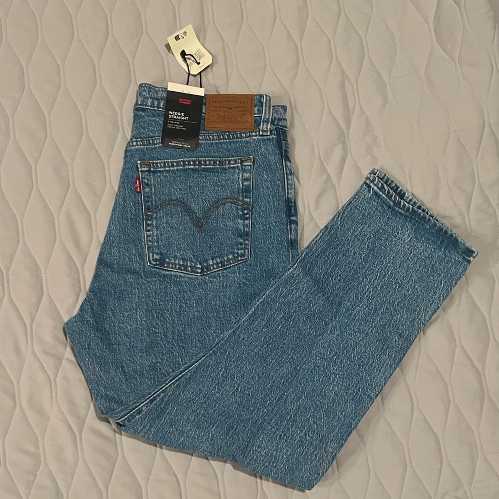 Levi's Wedgie Straight Jeans NWT